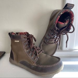 lems boulder boot in timber size 9.5W